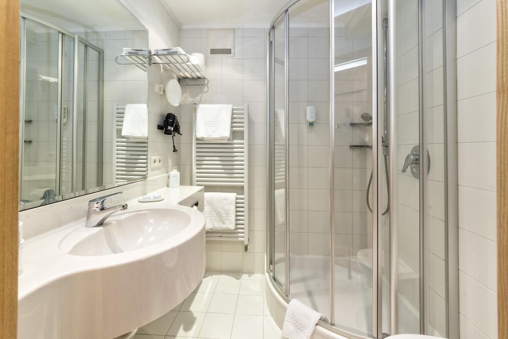 Hotel Post - Olangcard Included Dış mekan fotoğraf