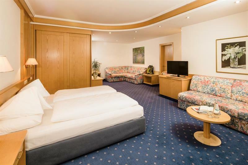 Hotel Post - Olangcard Included Dış mekan fotoğraf